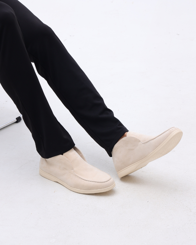 AV | Suede Loafers